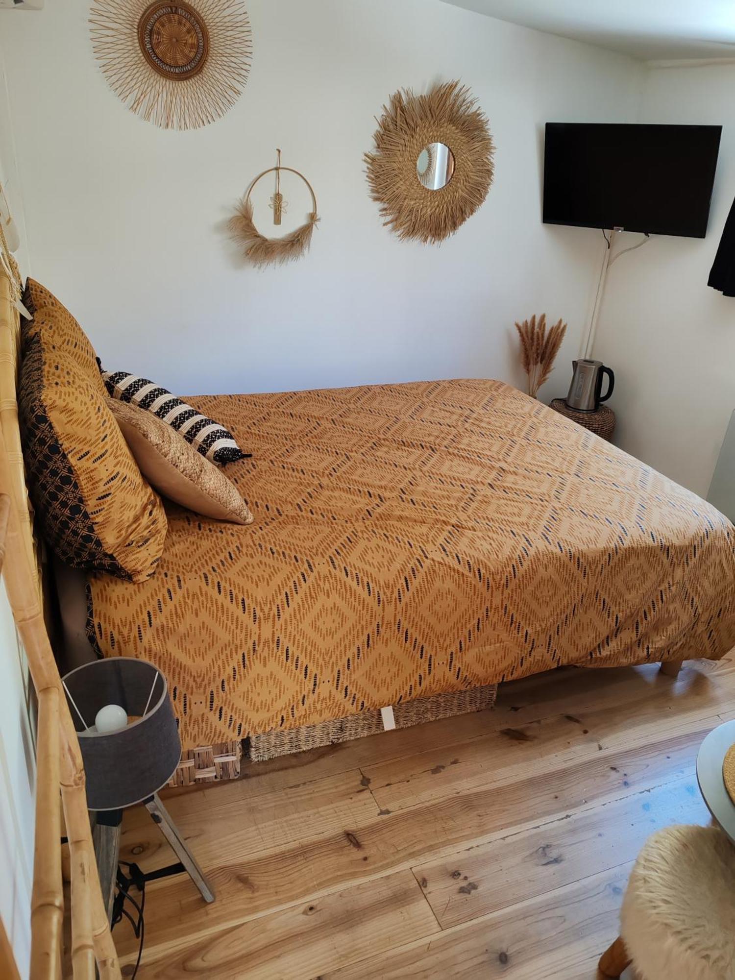 _Linstant_Zen_ Apartment Saint-Just  Екстериор снимка